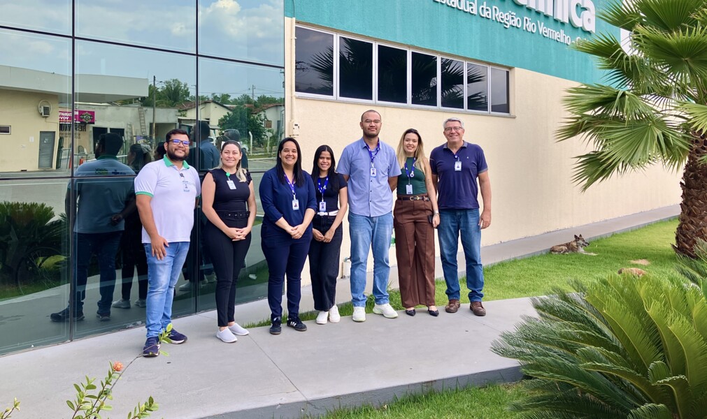 gerencia-corporativa-de-suprimentos-realiza-visita-tecnica-a-policlinica-goias